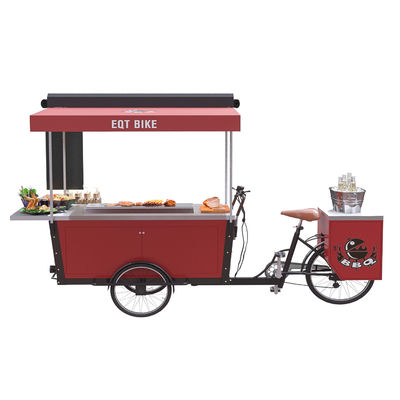 Calle del perrito caliente que vende el carro eléctrico de la comida del triciclo de la BARBACOA